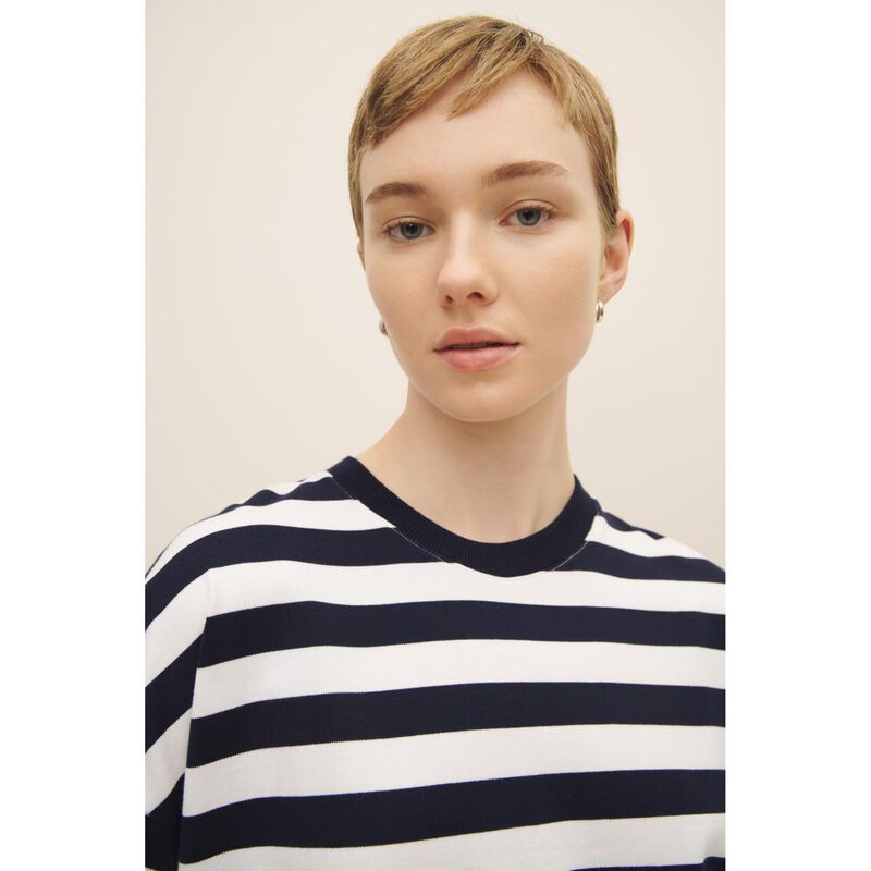 Kowtow Oversized Boxy Tee image number 2